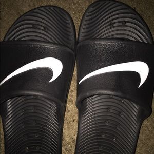 Nike Flops